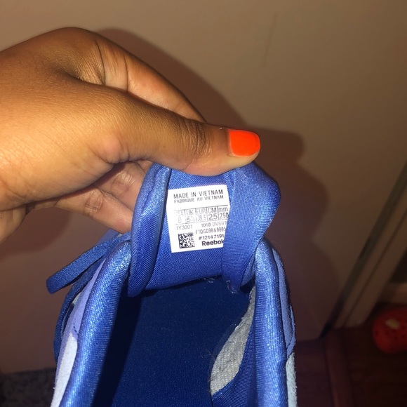 three blue Reebok classics - Picture 5 of 7